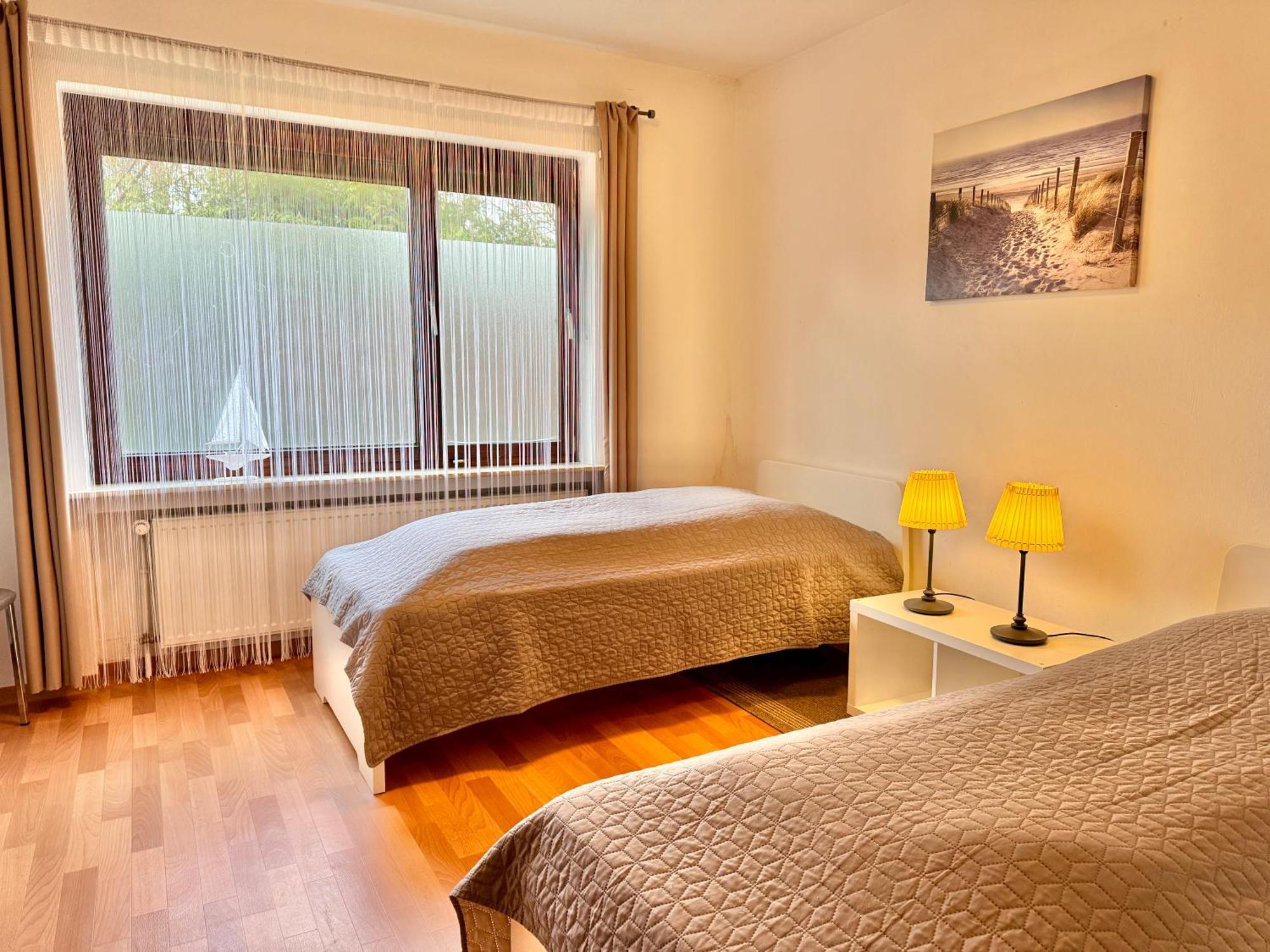 Ferienwohnung Im Erdgeschoss Mit Eingezaeunten Garten Und Terrasse アウリッヒ エクステリア 写真